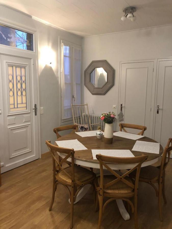Gite St Thomas Crepy en Valois Bagian luar foto